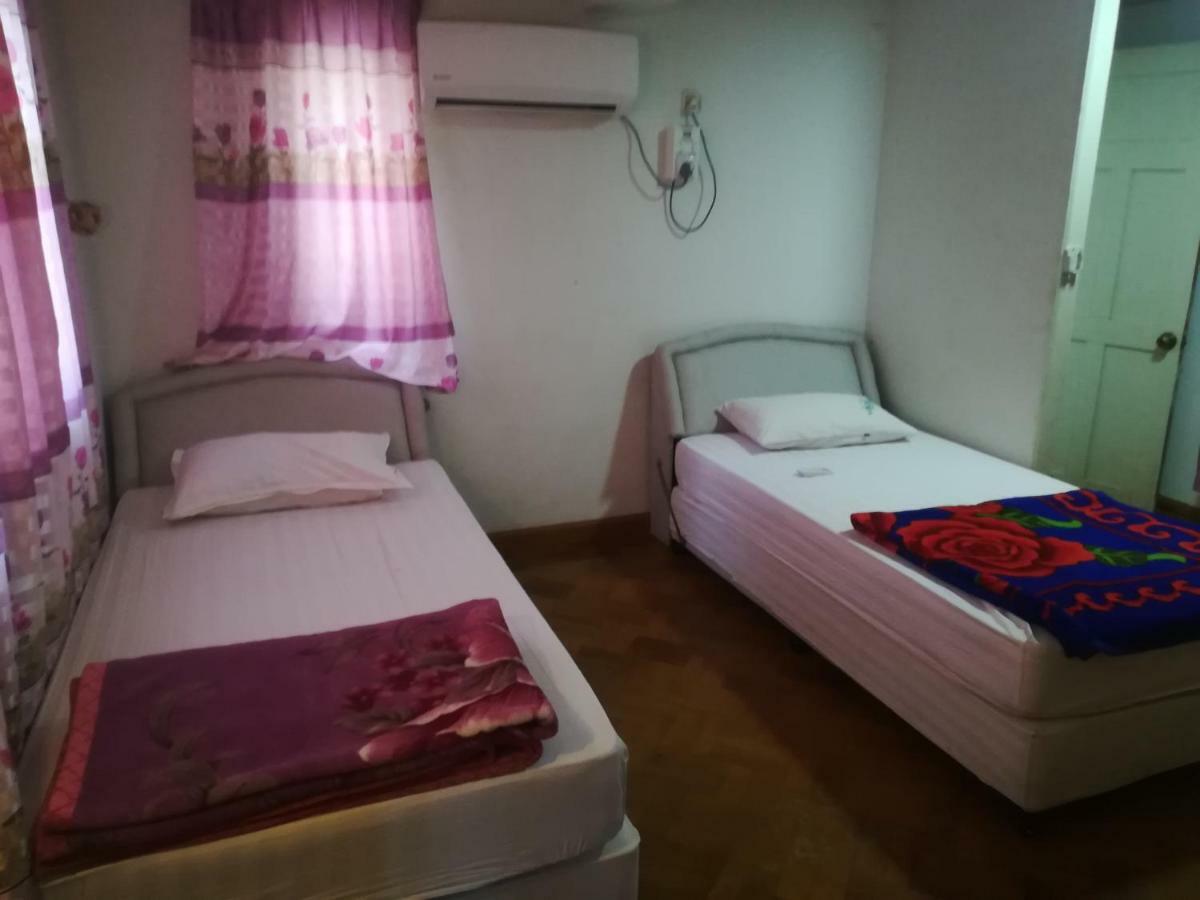 Lux Pillow Hostel Nyaung-U Buitenkant foto