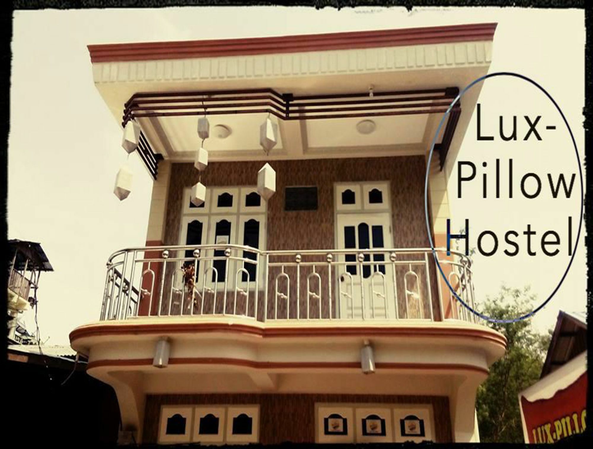 Lux Pillow Hostel Nyaung-U Buitenkant foto